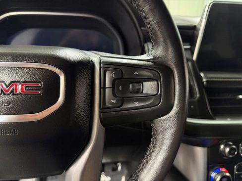 Used 2022 GMC Yukon SLT w/ SLT Luxury Package AWD/4WD image 18