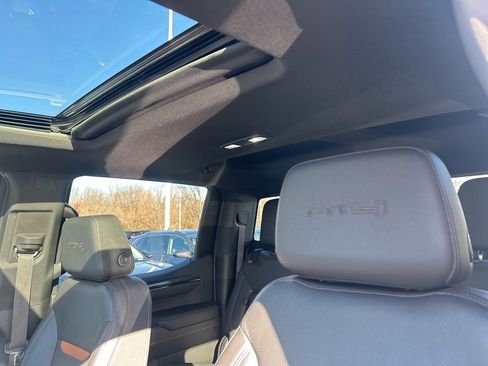 Used 2022 GMC Sierra 1500 AT4 w/ AT4 Premium Package image 24