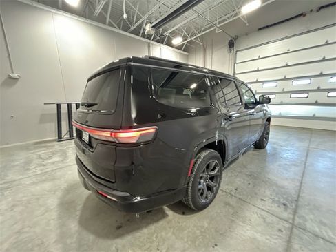 New 2026 Jeep Grand Wagoneer Limited image 6