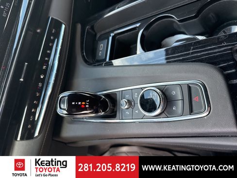 Used 2022 Cadillac Escalade Sport w/ Touring Package image 21