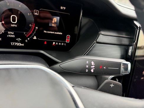 Certified 2025 GMC Acadia Elevation image 26