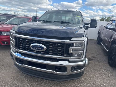 Used 2024 Ford F350 Lariat w/ Lariat Ultimate Package AWD/4WD image 5