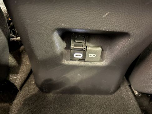 Used 2024 Toyota RAV4 XLE FWD image 14