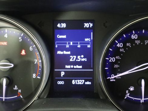 Used 2020 Toyota C-HR XLE image 37