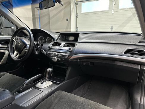 Used 2010 Honda Accord EX image 19