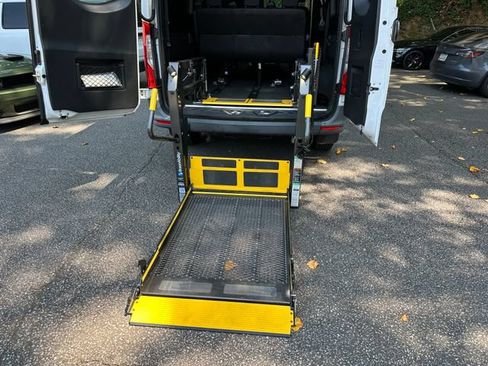 Used 2021 Mercedes-Benz Sprinter 2500 image 28