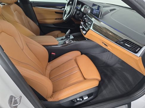 Used 2017 BMW 530i image 41
