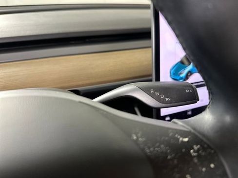 Used 2019 Tesla Model 3 Performance image 17