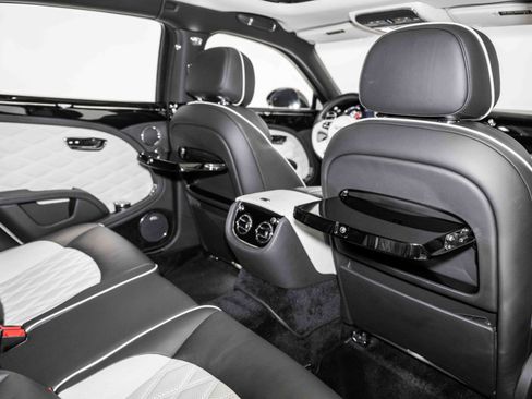 Certified 2020 Bentley Mulsanne Speed image 24