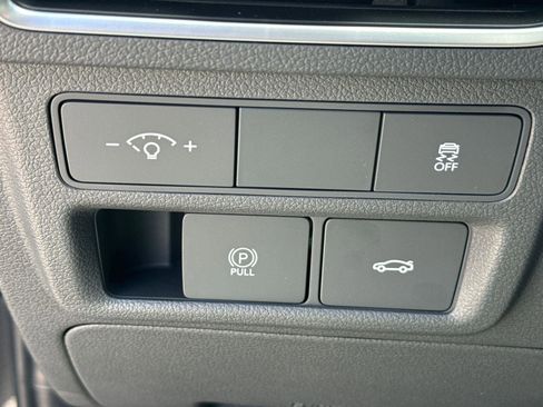 Certified 2024 Hyundai Sonata SEL w/ Convenience Package image 30