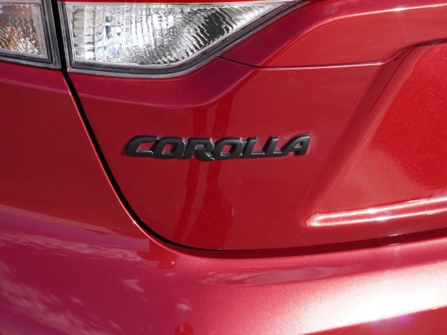 Certified 2025 Toyota Corolla SE FWD image 10