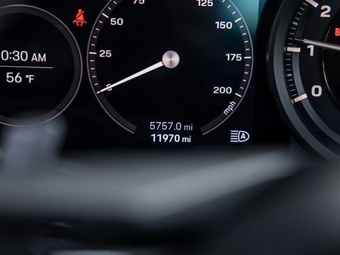 Used 2022 Porsche 911 Targa 4S w/ Premium Package image 30