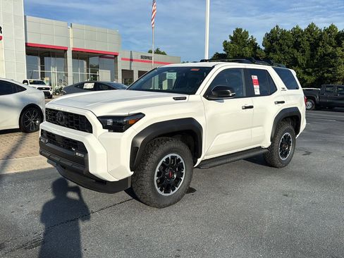 New 2025 Toyota 4Runner TRD Off-Road image 2