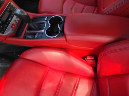 Used 2016 Maserati GranTurismo MC image 13