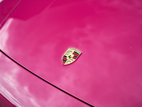 Used 2024 Porsche 911 Targa 4 GTS w/ Premium Package image 7