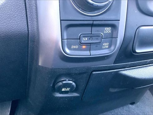 Used 2024 RAM 1500 Classic Warlock AWD/4WD image 29