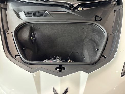 Used 2025 Chevrolet Corvette Stingray Preferred Cpe w/ Z51 Performance Package image 9