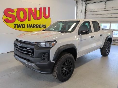 New 2026 Chevrolet Colorado Trail Boss AWD/4WD image 1