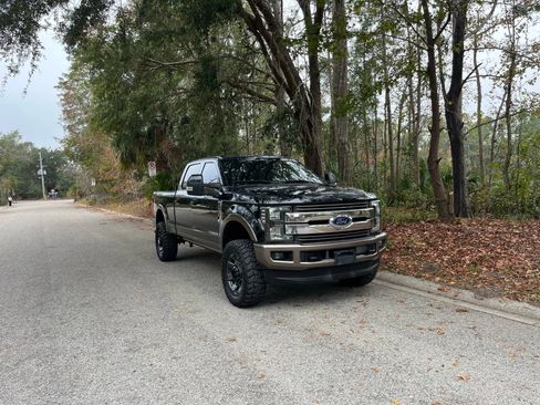 Used 2017 Ford F250 King Ranch w/ FX4 Off-Road Package image 9