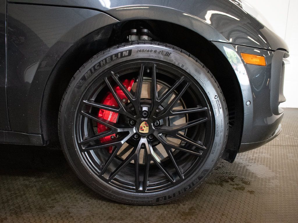 Used 2023 Porsche Macan GTS AWD/4WD image 17