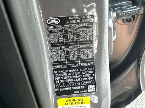 Used 2025 Land Rover Discovery Sport S AWD/4WD image 33