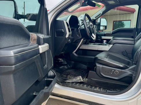 Used 2019 Ford F350 Lariat w/ Lariat Ultimate Package AWD/4WD image 21