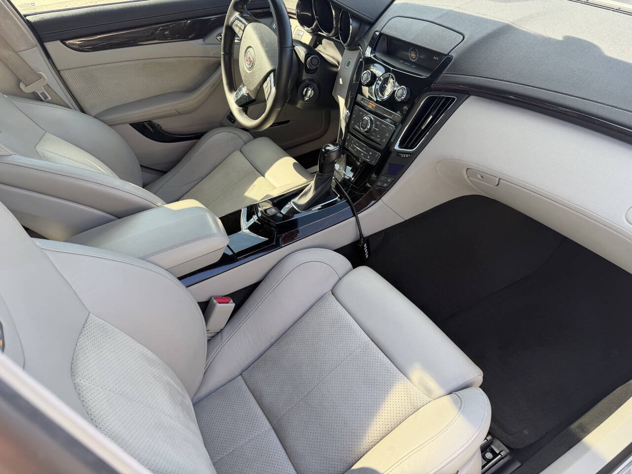 Used 2013 Cadillac CTS V w/ Wood Trim Package RWD image 13