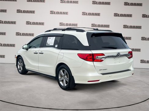 Used 2019 Honda Odyssey EX image 3