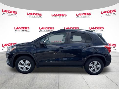 Used 2022 Chevrolet Trax LT w/ Driver Confidence Package AWD/4WD image 6