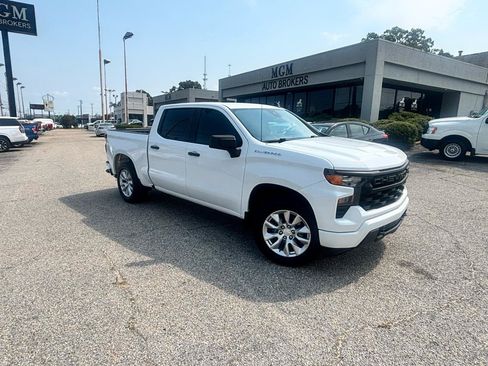 Used 2022 Chevrolet Silverado 1500 Custom RWD image 27