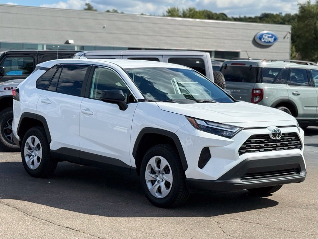 Used 2025 Toyota RAV4 LE FWD image 22