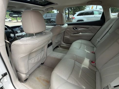 Used 2016 INFINITI Q70 L 3.7 w/ Deluxe Touring Package RWD image 20