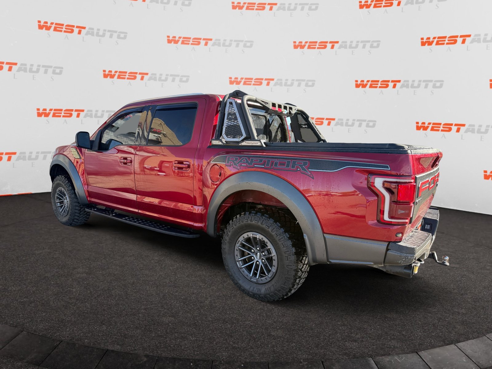 Used 2019 Ford F150 Raptor w/ Equipment Group 802A Luxury AWD/4WD image 3