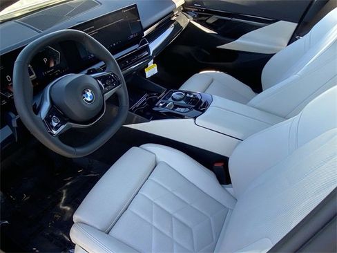 Certified 2025 BMW 530i 530i image 20