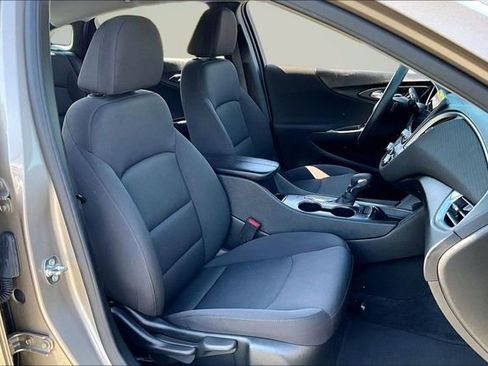 Used 2025 Chevrolet Malibu LT FWD image 27