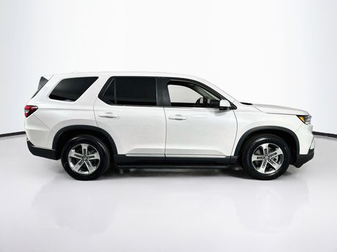 Used 2023 Honda Pilot EX-L image 4