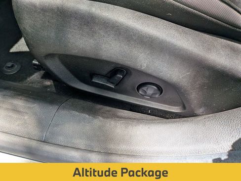 Used 2020 Jeep Renegade Altitude FWD image 14