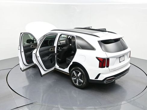 Used 2023 Kia Sorento EX w/ Panoramic Sunroof Package FWD image 24