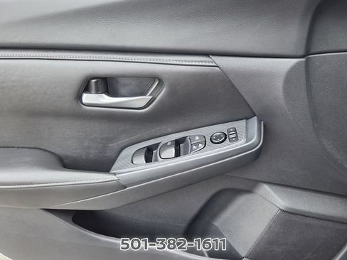 Used 2025 Nissan Sentra SV FWD image 27