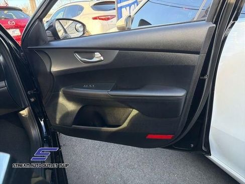 Used 2020 Kia Forte LXS image 9