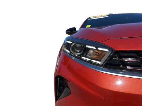 Used 2022 Kia Forte GT-Line w/ GT-Line Premium Package image 12