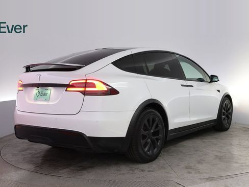 Used 2022 Tesla Model X AWD/4WD image 3