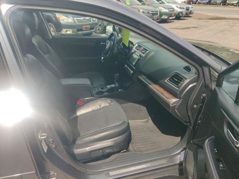 Used 2016 Subaru Outback 2.5i Limited AWD/4WD image 18