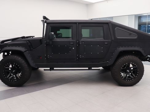 Used 1995 HUMMER H1 4-Door Wagon image 2