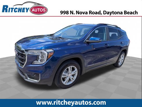 Certified 2023 GMC Terrain SLE w/ Driver Convenience Package FWD image 1
