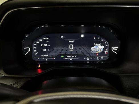 Used 2023 GMC Yukon Denali AWD/4WD image 12