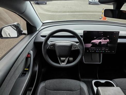 Used 2026 Tesla Model Y AWD image 52