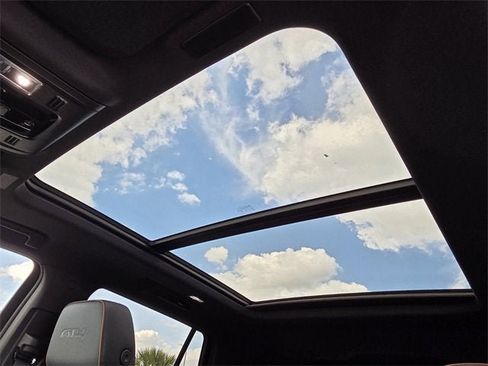 New 2026 GMC Yukon AT4 image 19