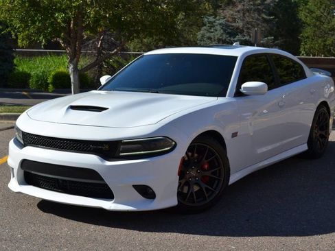 Used 2017 Dodge Charger R/T Scat Pack w/ Technology Group image 1