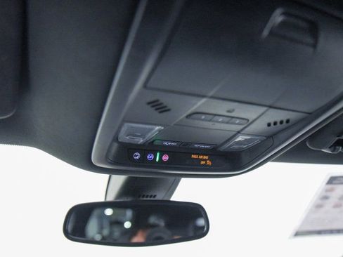 Used 2023 Buick Enclave Essence image 30